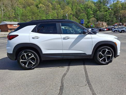 Used 2023 Chevrolet TrailBlazer RS w/ Convenience Package FWD image 7
