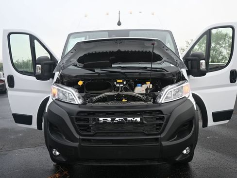 New 2025 RAM ProMaster 2500 w/ Convenience Group image 17