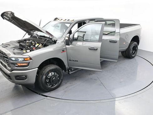 Used 2026 RAM 3500 Big Horn AWD/4WD image 39