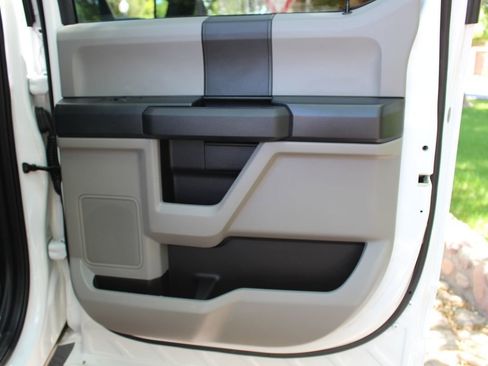Used 2019 Ford F250 XL w/ STX Appearance Package AWD/4WD image 14