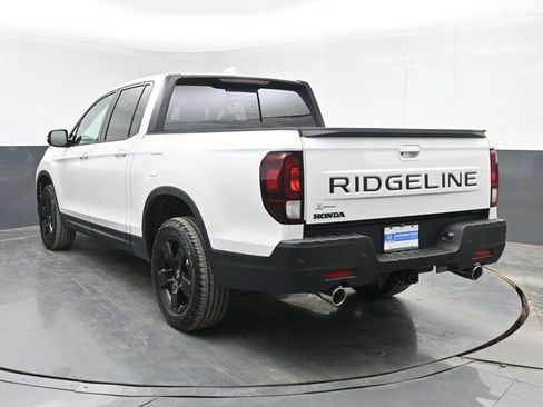 New 2026 Honda Ridgeline Black Edition image 7