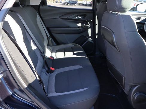 Used 2021 Chevrolet TrailBlazer LT w/ Convenience Package FWD image 18