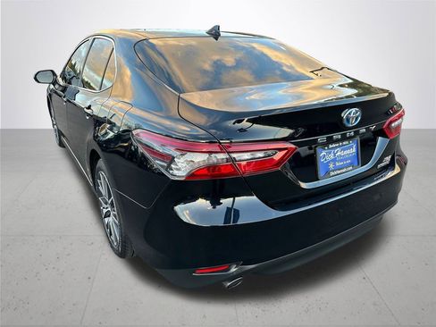 Certified 2022 Toyota Camry XLE image 10