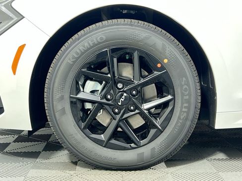 New 2026 Kia K5 LXS image 12