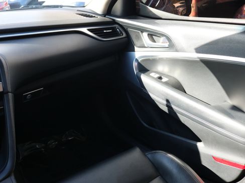 Used 2022 Genesis G70 2.0T image 20