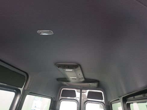 Used 2024 Mercedes-Benz Sprinter 2500 image 13