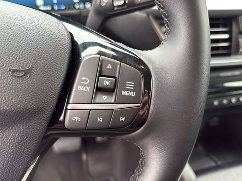 Used 2025 Ford Escape Platinum AWD/4WD image 31