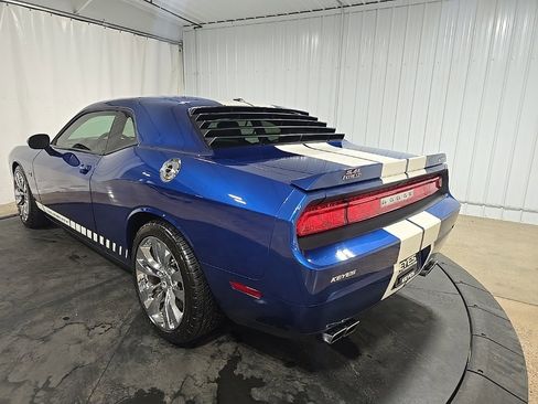 Used 2011 Dodge Challenger SRT8 image 3