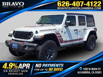 New 2026 Jeep Wrangler Unlimited Sport w/ Dual Top Group