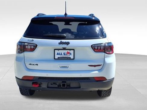 Used 2025 Jeep Compass Trailhawk w/ Trailer Tow Group image 8