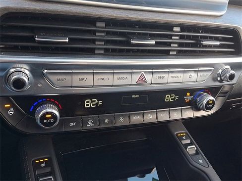 Certified 2022 Kia Telluride EX w/ EX Premium Package image 16