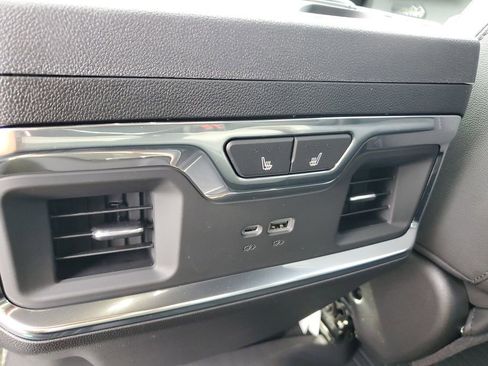 New 2026 Chevrolet Trax LT FWD image 11