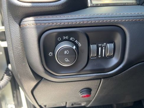 Used 2023 RAM 3500 Limited AWD/4WD image 34