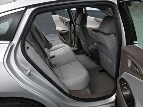 Used 2022 Chevrolet Malibu LS w/ Driver Confidence Package II image 31