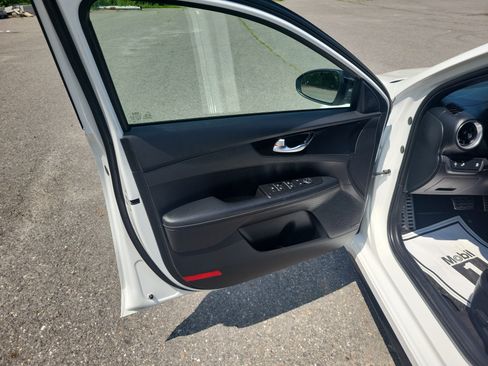 Used 2023 Kia Forte GT-Line w/ GT-Line Premium Package FWD image 15