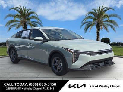 New 2025 Kia K4 LXS