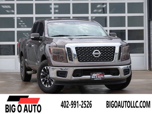 Used 2017 Nissan Titan SV AWD/4WD image 1