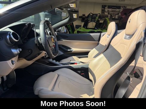 Used 2019 Ferrari Portofino RWD image 5