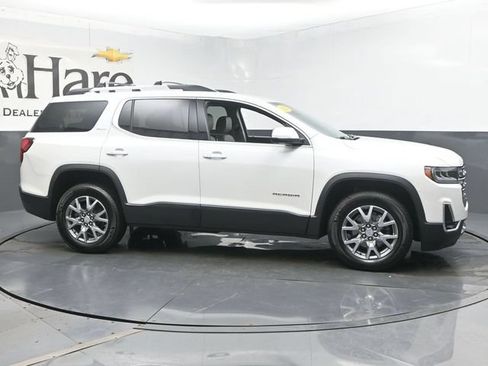 Used 2021 GMC Acadia SLT w/ Technology Package FWD image 1