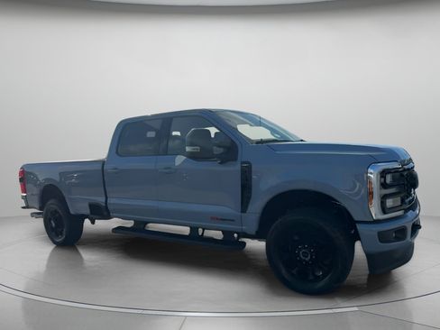 New 2026 Ford F350 Lariat w/ Black Appearance Package image 38