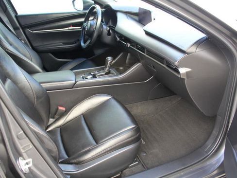 Used 2023 MAZDA MAZDA3 s FWD image 19