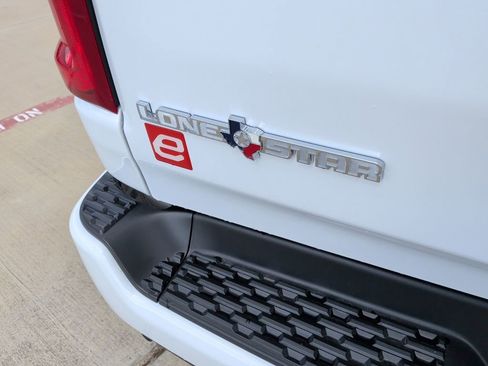 New 2026 RAM 1500 4x4 Crew Cab image 47