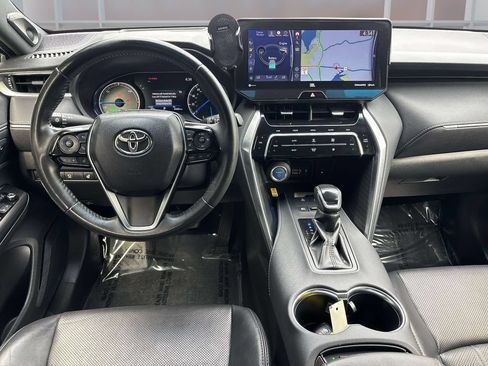 Used 2021 Toyota Venza Limited w/ Advanced Technology Package AWD/4WD image 12