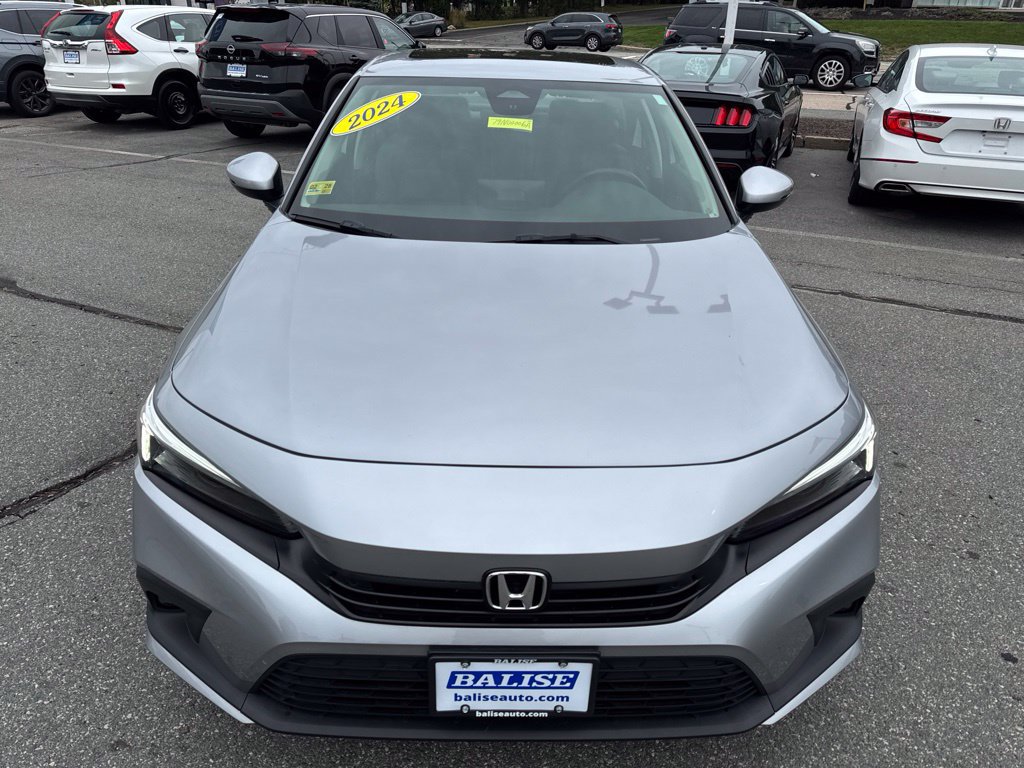 Used 2024 Honda Civic Touring image 11