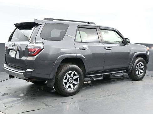 Used 2021 Toyota 4Runner TRD Off-Road Premium w/ Moonroof Package AWD/4WD image 7