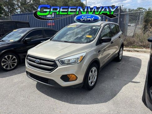 Used 2017 Ford Escape S FWD image 1