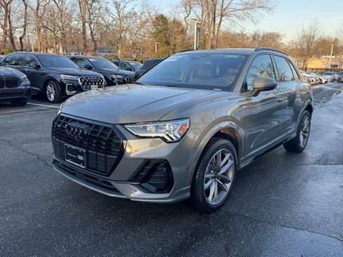 Used 2023 Audi Q3 2.0T Premium Plus w/ Premium Plus Package image 8