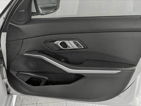 Used 2020 BMW 330i Sedan RWD image 22