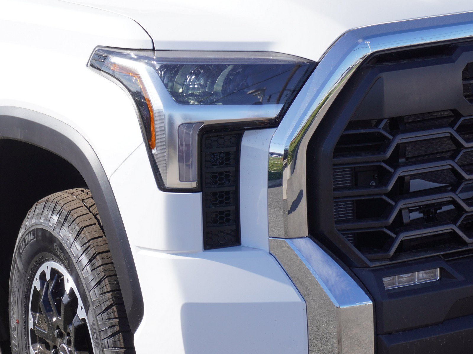 New 2026 Toyota Tundra SR5 w/ TRD Off-Road Package AWD/4WD image 3