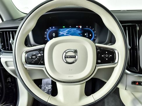 Certified 2024 Volvo V60 B5 Cross Country Plus image 11