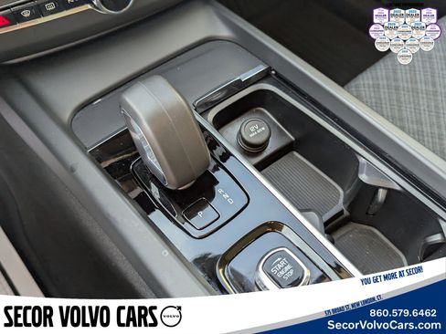 Certified 2024 Volvo XC60 B5 Core w/ Protection Package Premier image 16