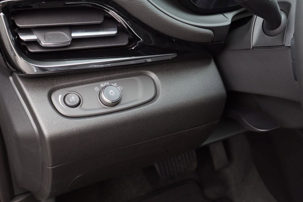 New 2026 Buick Envista Sport Touring w/ Convenience I Package FWD image 8