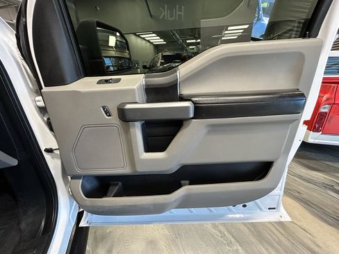Used 2018 Ford F150 XLT w/ Trailer Tow Package AWD/4WD image 33