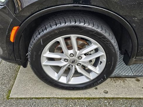 Used 2024 Dodge Durango GT image 9