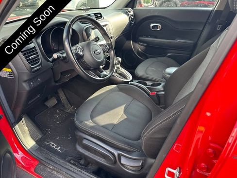 Used 2018 Kia Soul + FWD image 7
