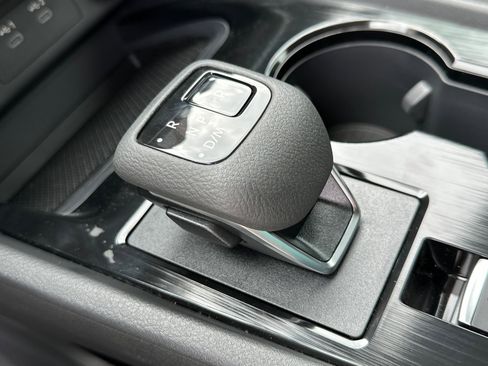 New 2025 Nissan Rogue SV image 33