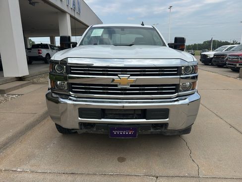 Used 2018 Chevrolet Silverado 2500 LT AWD/4WD image 30
