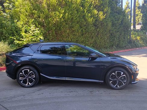 Certified 2023 Kia EV6 Wind RWD image 3