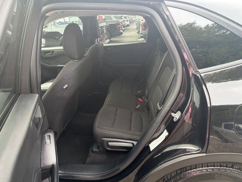 Used 2025 Ford Escape Active FWD image 10