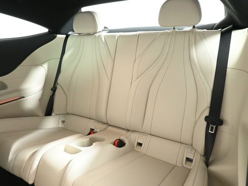 Certified 2026 Mercedes-Benz CLE 300 4MATIC Coupe image 4