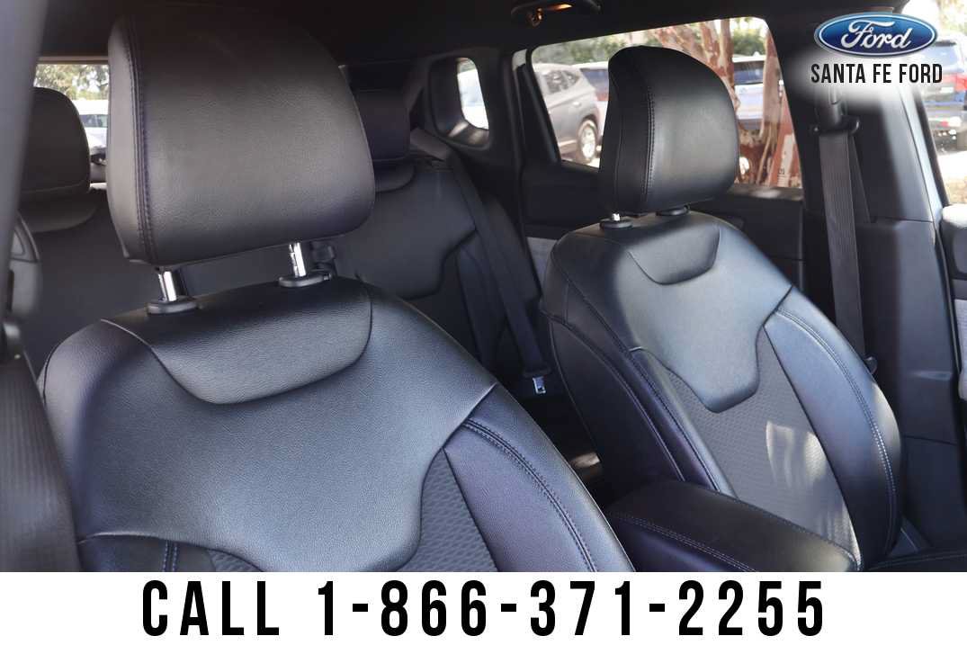 Used 2024 Jeep Compass Latitude w/ Altitude Special Edition AWD/4WD image 29