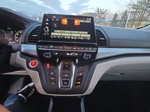 Used 2025 Honda Odyssey EX-L image 19