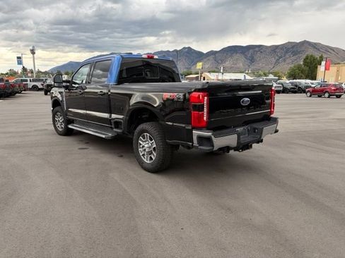 Used 2023 Ford F350 Lariat w/ FX4 Off-Road Package AWD/4WD image 3