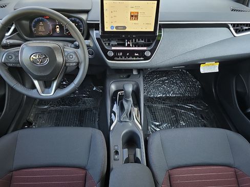 Used 2026 Toyota Corolla SE w/ SE Package FWD image 13