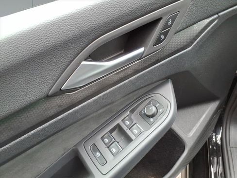 Used 2024 Volkswagen GTI S image 11