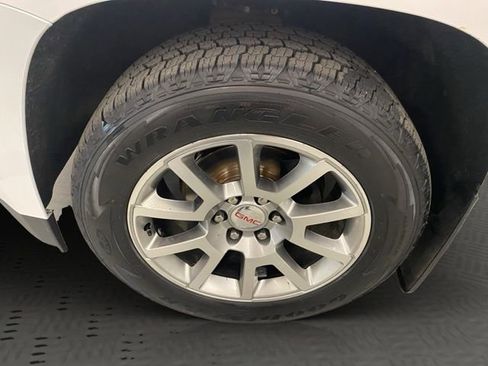 Used 2020 GMC Yukon Denali AWD/4WD image 30